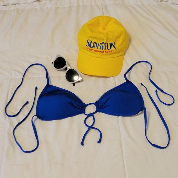 ❣️HP❣️Royal blue padded string bikini swimsuit top. Sz: M - Picture 1 of 3